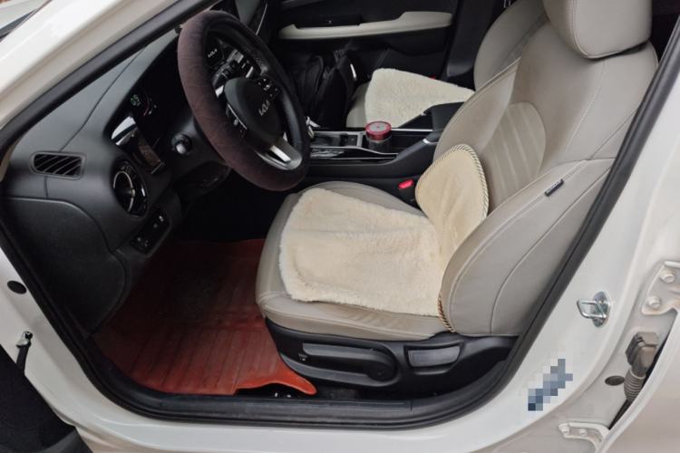 Used Kia K3 2023 1.5L CVT Luxury Edition Left Front Seat