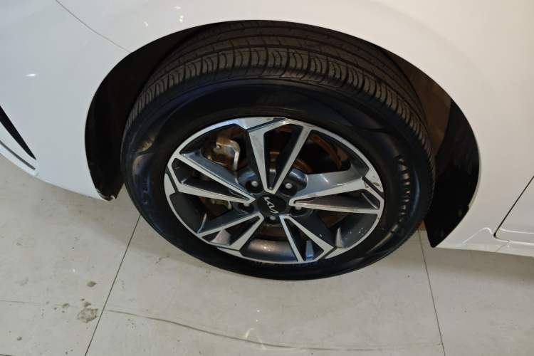 Used Kia K3 2023 1.5L CVT Luxury Edition Left Front Wheel Hub