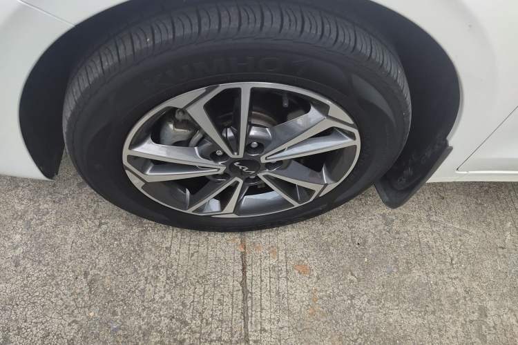 Used Kia K3 2023 1.5L CVT Luxury Edition Left Front Wheel Hub