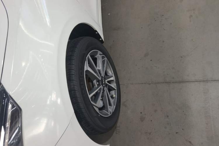 Used Kia K3 2023 1.5L CVT Luxury Edition Left Front Wheel Hub