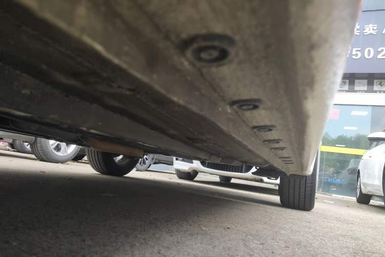 Used Kia K3 2023 1.5L CVT Luxury Edition Left Side Sill