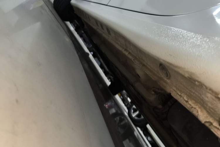 Used Kia K3 2023 1.5L CVT Comfort Edition Left Side Sill