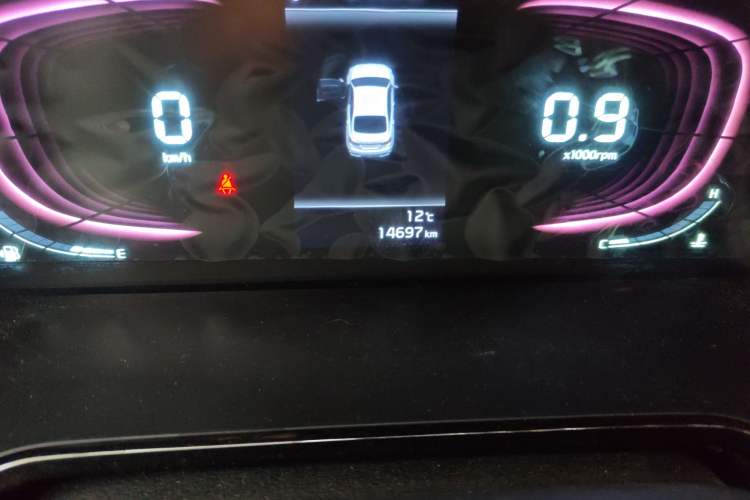 Used Kia K3 2023 1.5L CVT Luxury Edition Odometer Close Up