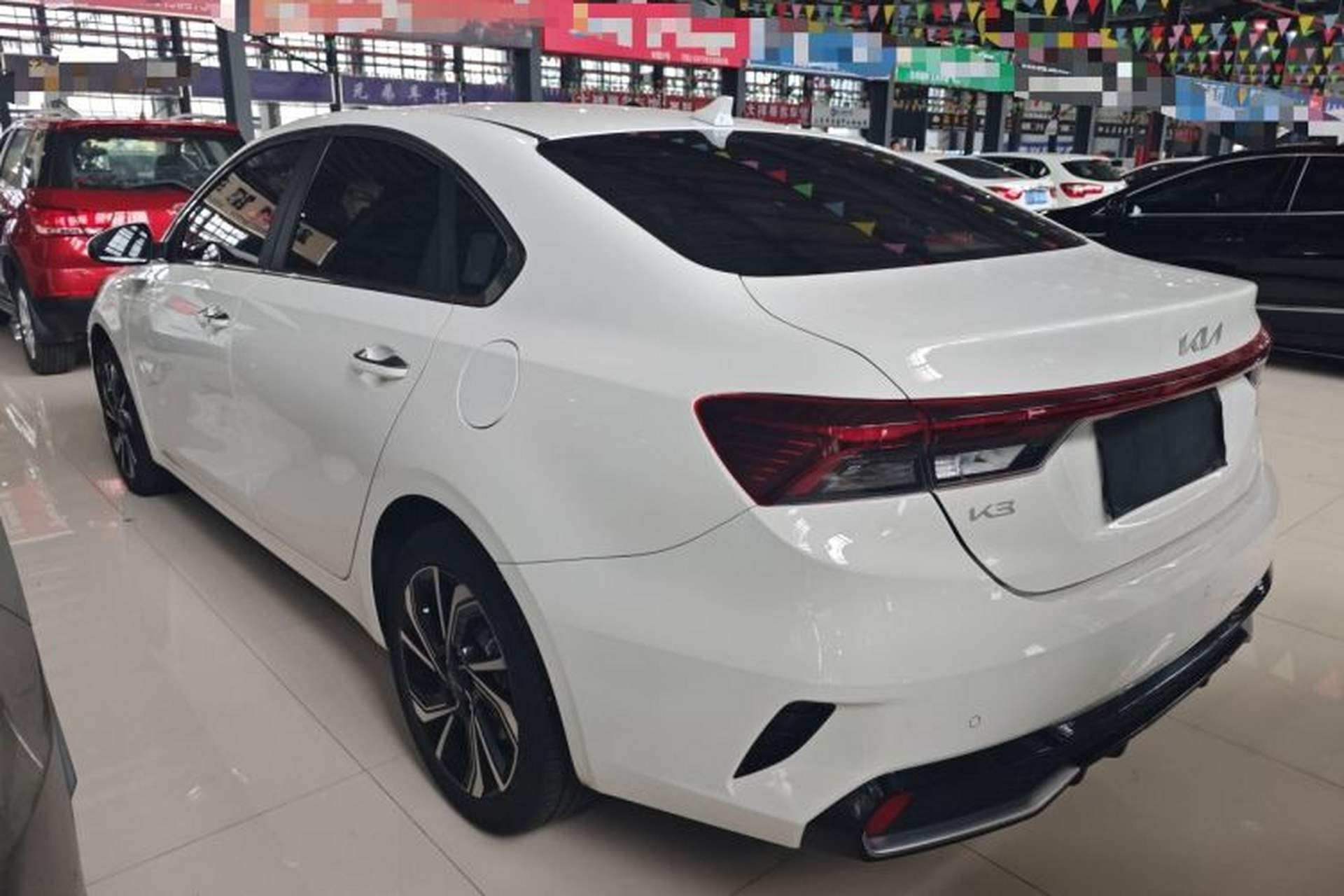 Used Kia K3 2023 1.5L CVT Luxury Edition Rear Left 45 Deg