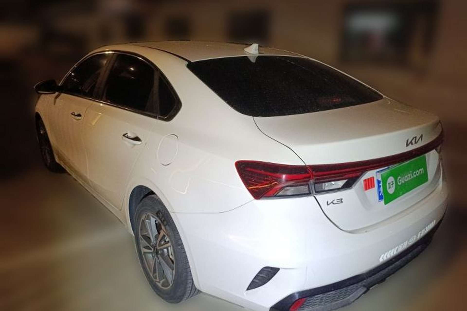 Used Kia K3 2023 1.5L CVT Luxury Edition Rear Left 45 Deg