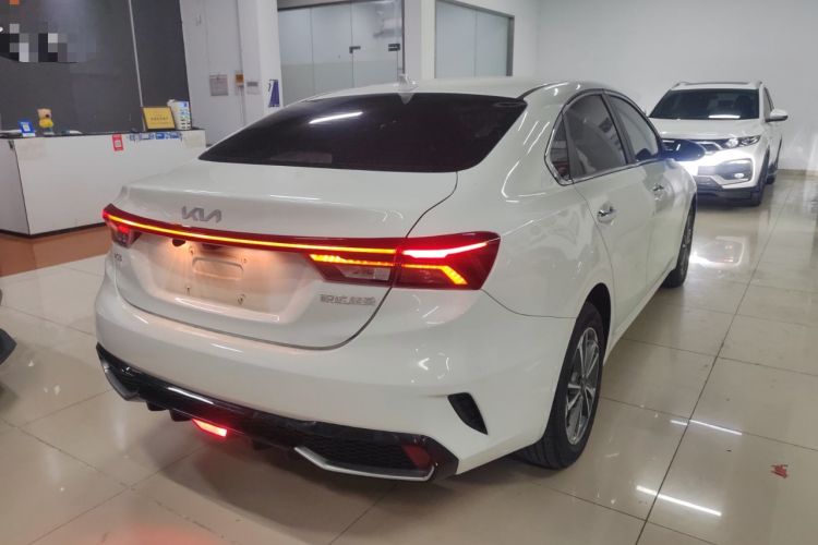 Used Kia K3 2023 1.5L CVT Luxury Edition Rear Right 45 Deg