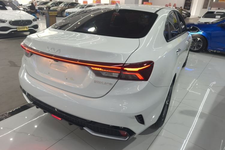 Used Kia K3 2023 1.5L CVT Luxury Edition Rear Right 45 Deg
