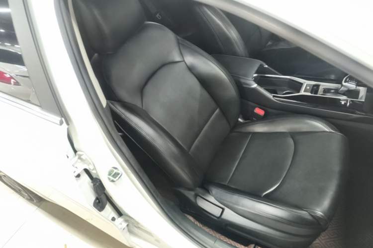 Used Kia K3 2023 1.5L CVT Comfort Edition Right Front Seat