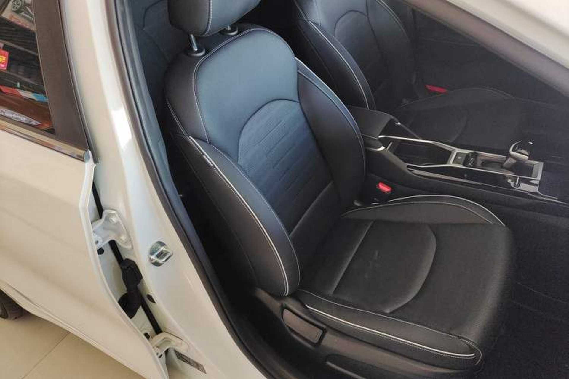 Used Kia K3 2023 1.5L CVT Luxury Edition Right Front Seat