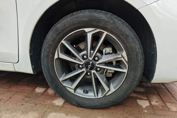 Used Kia K3 2023 1.5L CVT Luxury Edition Right Front Wheel Hub