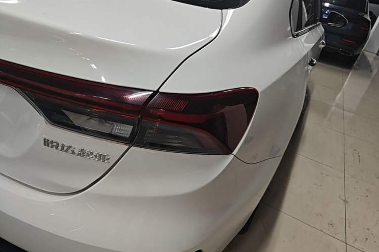 Used Kia K3 2023 1.5L CVT Luxury Edition Right Rear Taillight