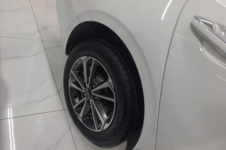 Used Kia K3 2023 1.5L CVT Luxury Edition Right Rear Wheel Hub