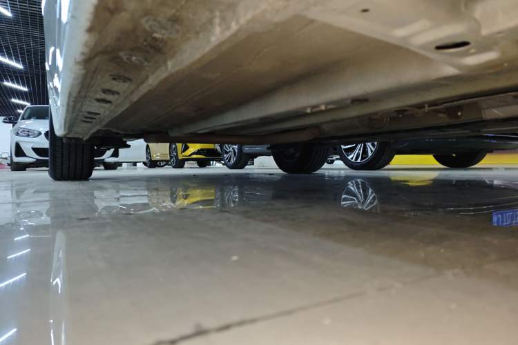 Used Kia K3 2023 1.5L CVT Luxury Edition Right Side Sill