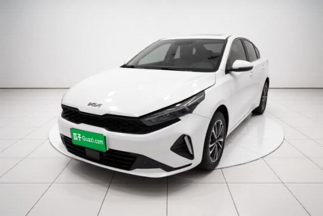 Ojetý Kia K3 2023 1.5L CVT Luxury Edition