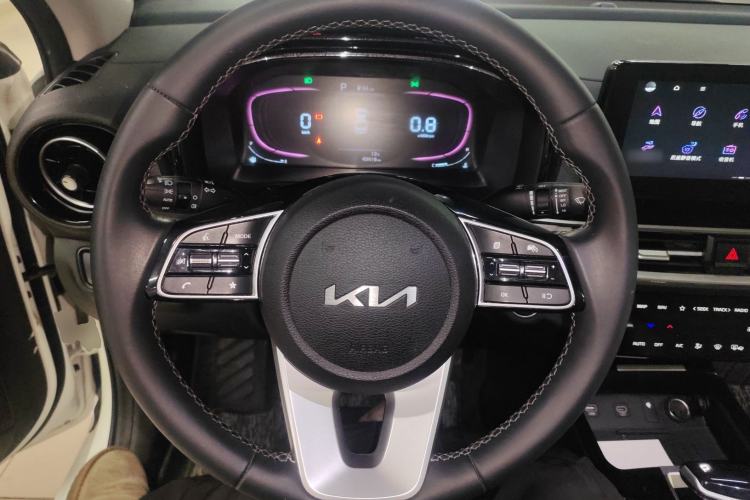 Used Kia K3 2023 1.5L CVT Luxury Edition Steering Wheel