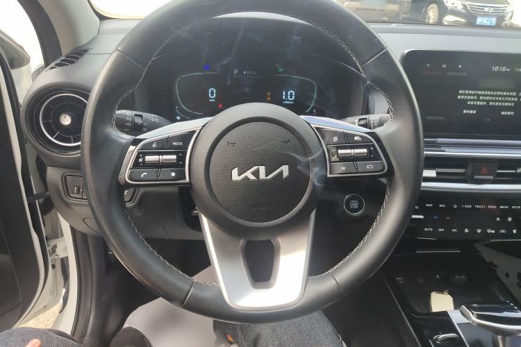 Used Kia K3 2023 1.5L CVT Luxury Edition Steering Wheel