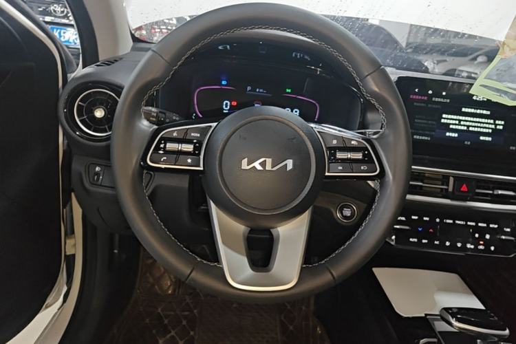 Used Kia K3 2023 1.5L CVT Luxury Edition Steering Wheel