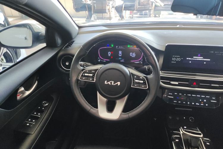 Used Kia K3 2023 1.5L CVT Luxury Edition Steering Wheel