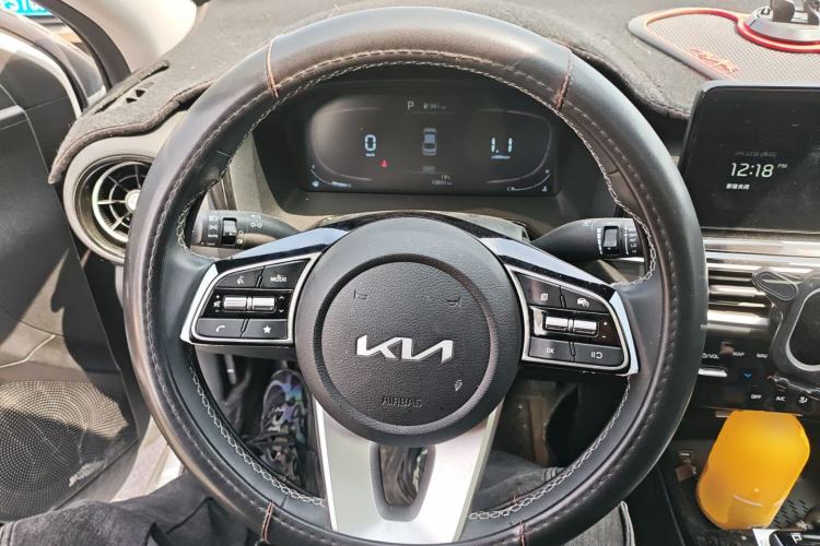 Used Kia K3 2023 1.5L CVT Luxury Edition Steering Wheel