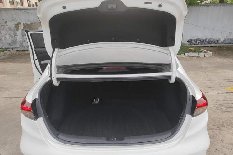 Used Kia K3 2023 1.5L CVT Luxury Edition Trunk
