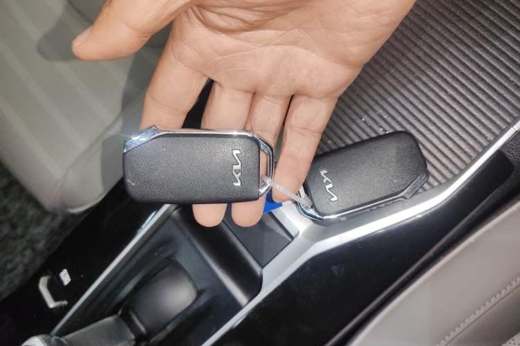 Used Kia K3 2023 1.5L CVT Luxury Edition Vehicle Key