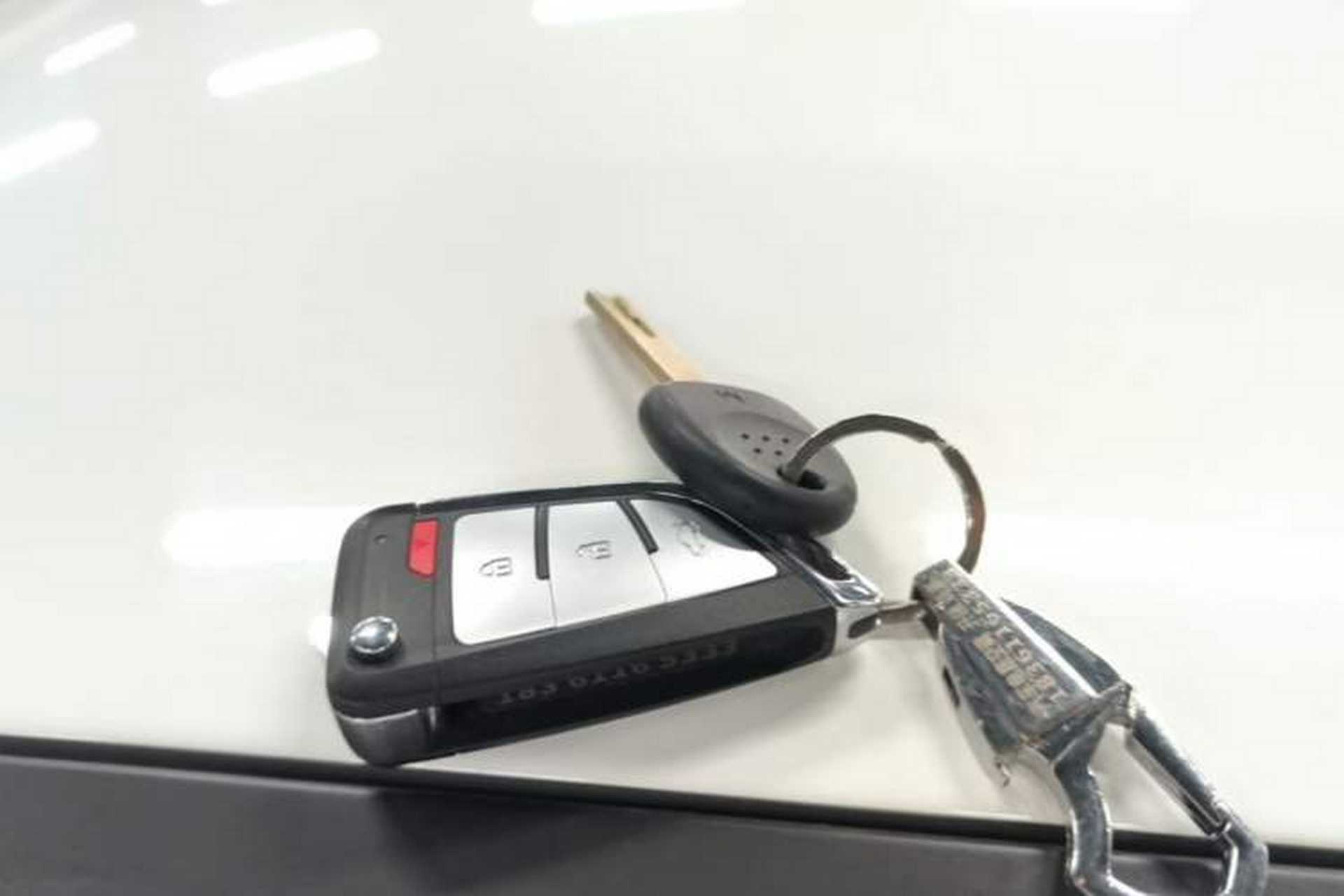 Used Kia K3 2023 1.5L CVT Comfort Edition Vehicle Key