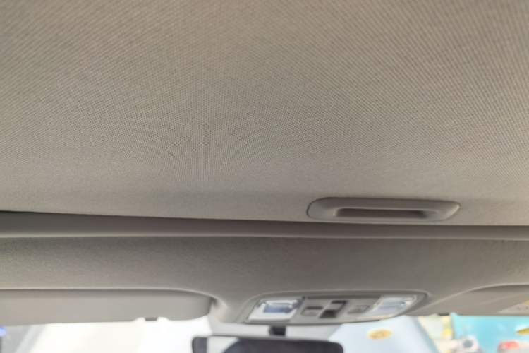Used Kia K3 2024 1.5L CVT Comfort Plus Edition Headliner