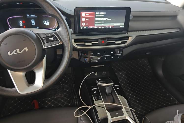 Used Kia K3 2024 1.5L CVT Comfort Plus Edition Audio And AC Panel
