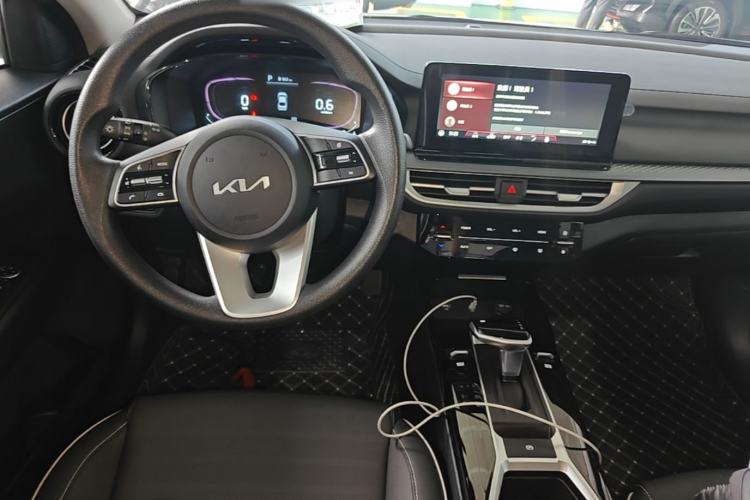 Used Kia K3 2024 1.5L CVT Comfort Plus Edition Center Console