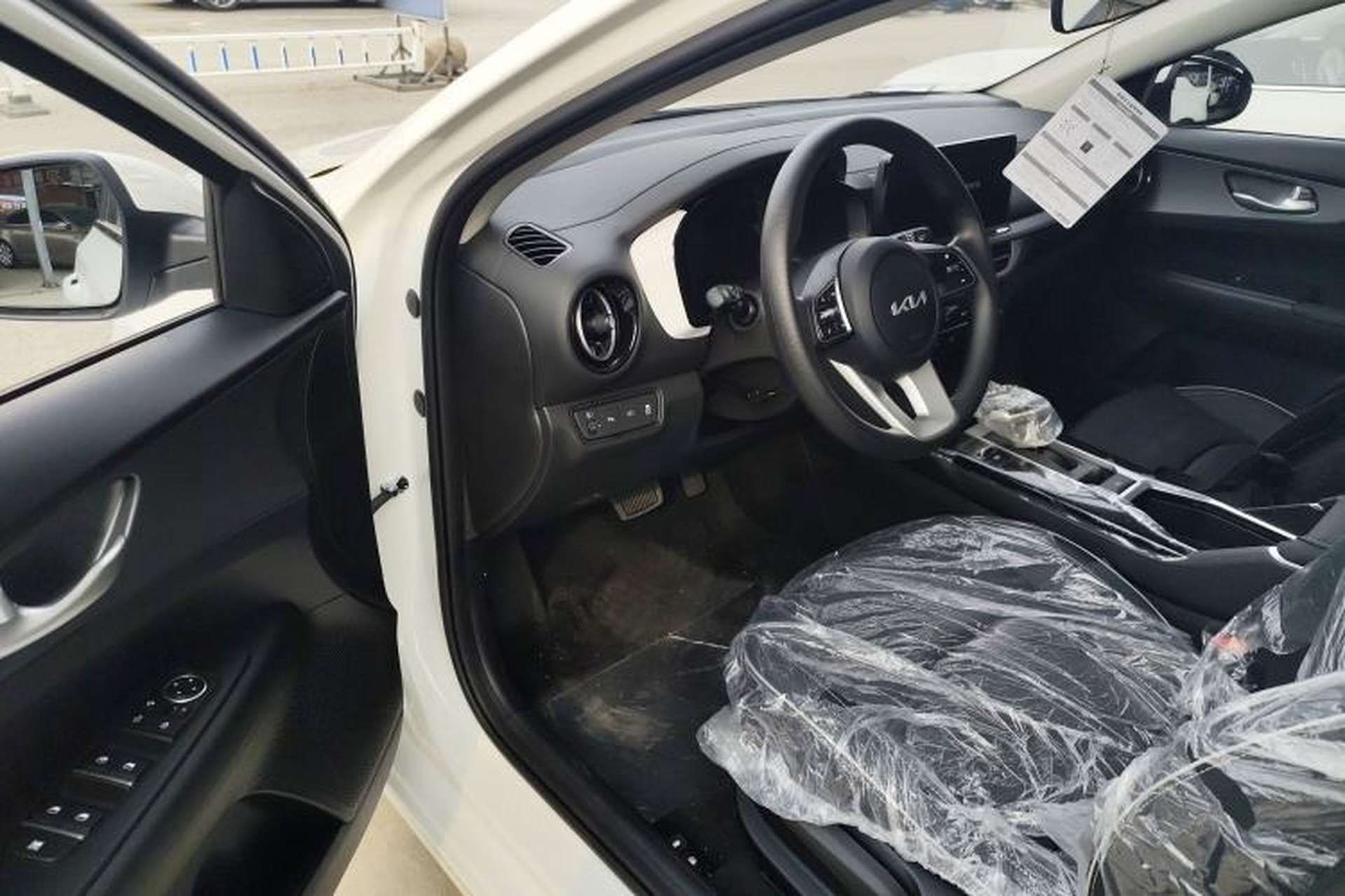 Used Kia K3 2024 1.5L CVT Comfort Plus Edition Driver Seat