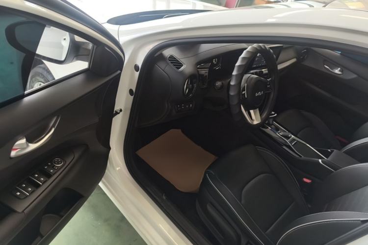 Used Kia K3 2024 1.5L CVT Comfort Plus Edition Driver Seat