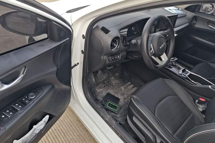 Used Kia K3 2024 1.5L CVT Comfort Plus Edition Driver Seat