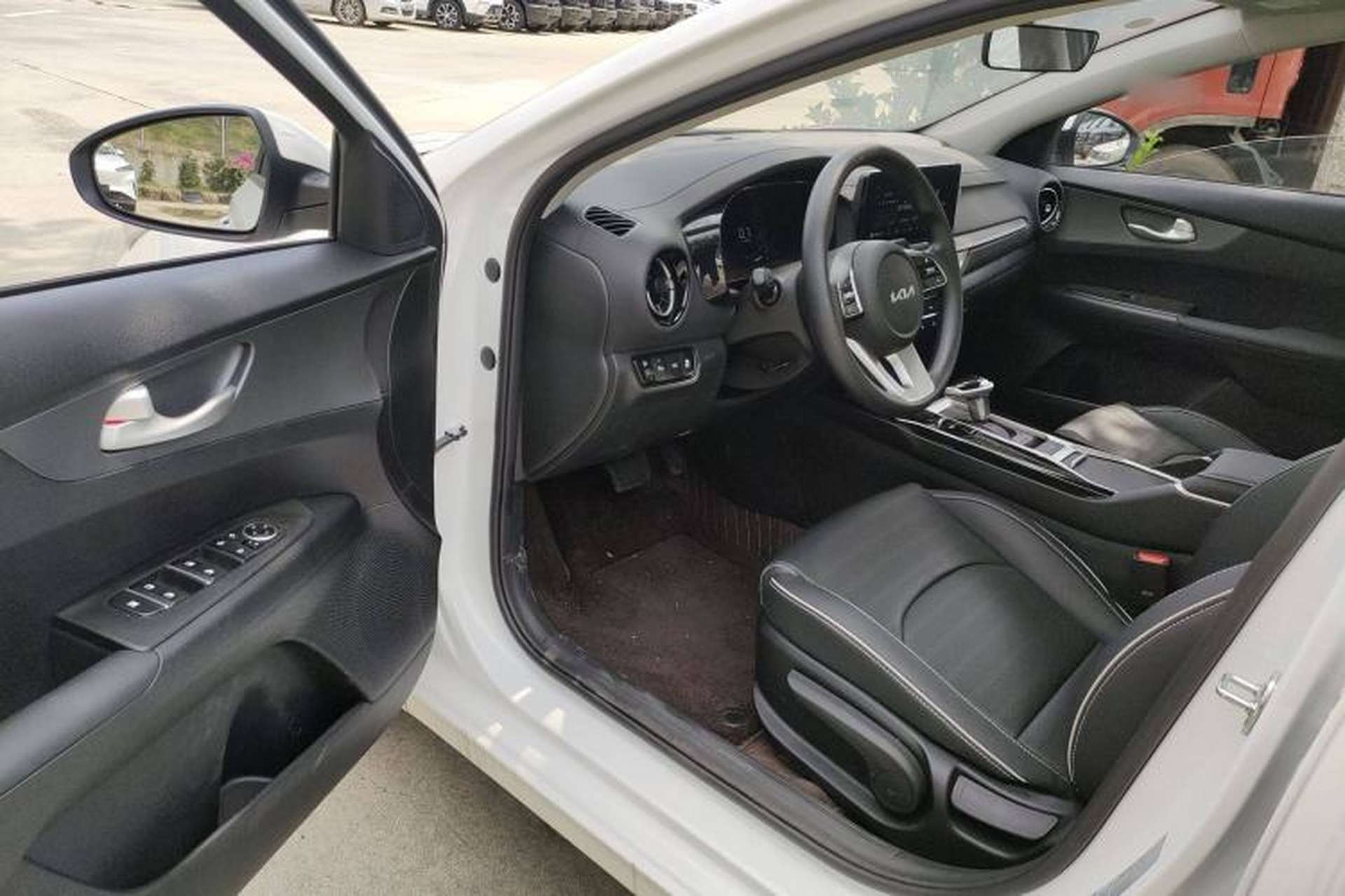 Used Kia K3 2024 1.5L CVT Comfort Plus Edition Driver Seat