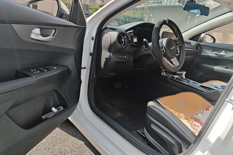 Used Kia K3 2024 1.5L CVT Comfort Plus Edition Driver Seat