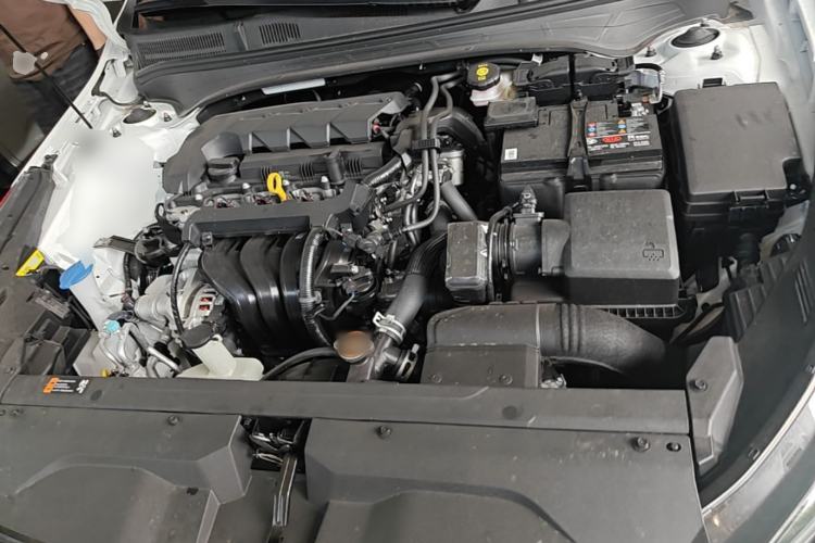 Used Kia K3 2024 1.5L CVT Comfort Plus Edition Engine Bay