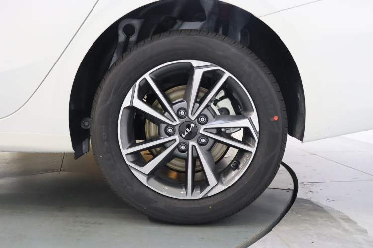 Used Kia K3 2024 1.5L CVT Comfort Plus Edition Exterior 10