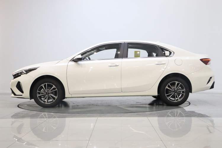 Used Kia K3 2024 1.5L CVT Comfort Plus Edition Exterior 2