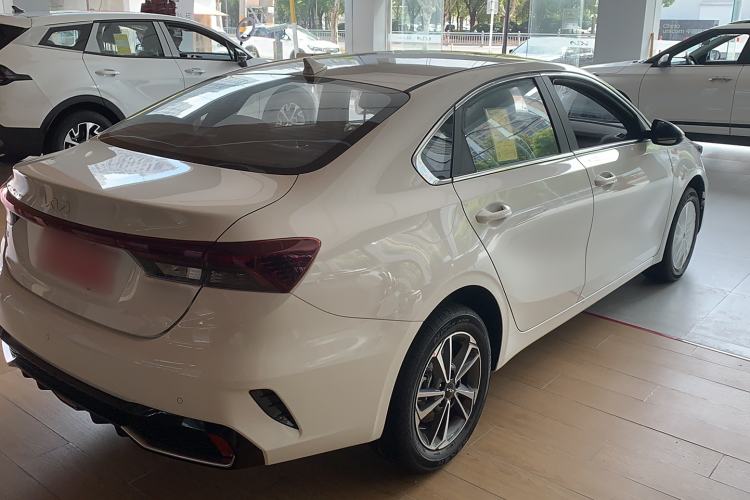 Used Kia K3 2024 1.5L CVT Comfort Plus Edition Exterior 3