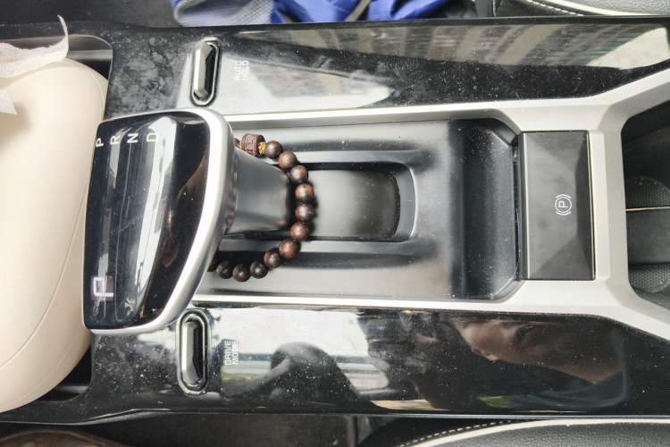 Used Kia K3 2024 1.5L CVT Luxury Smart Edition Gear Lever