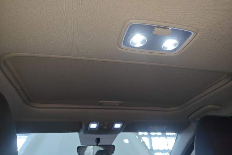 Used Kia K3 2024 1.5L CVT Comfort Plus Edition Headliner