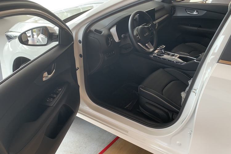 Used Kia K3 2024 1.5L CVT Comfort Plus Edition Interior 2