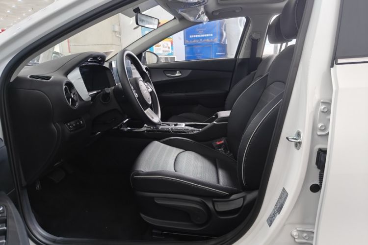 Used Kia K3 2024 1.5L CVT Comfort Plus Edition Interior 2