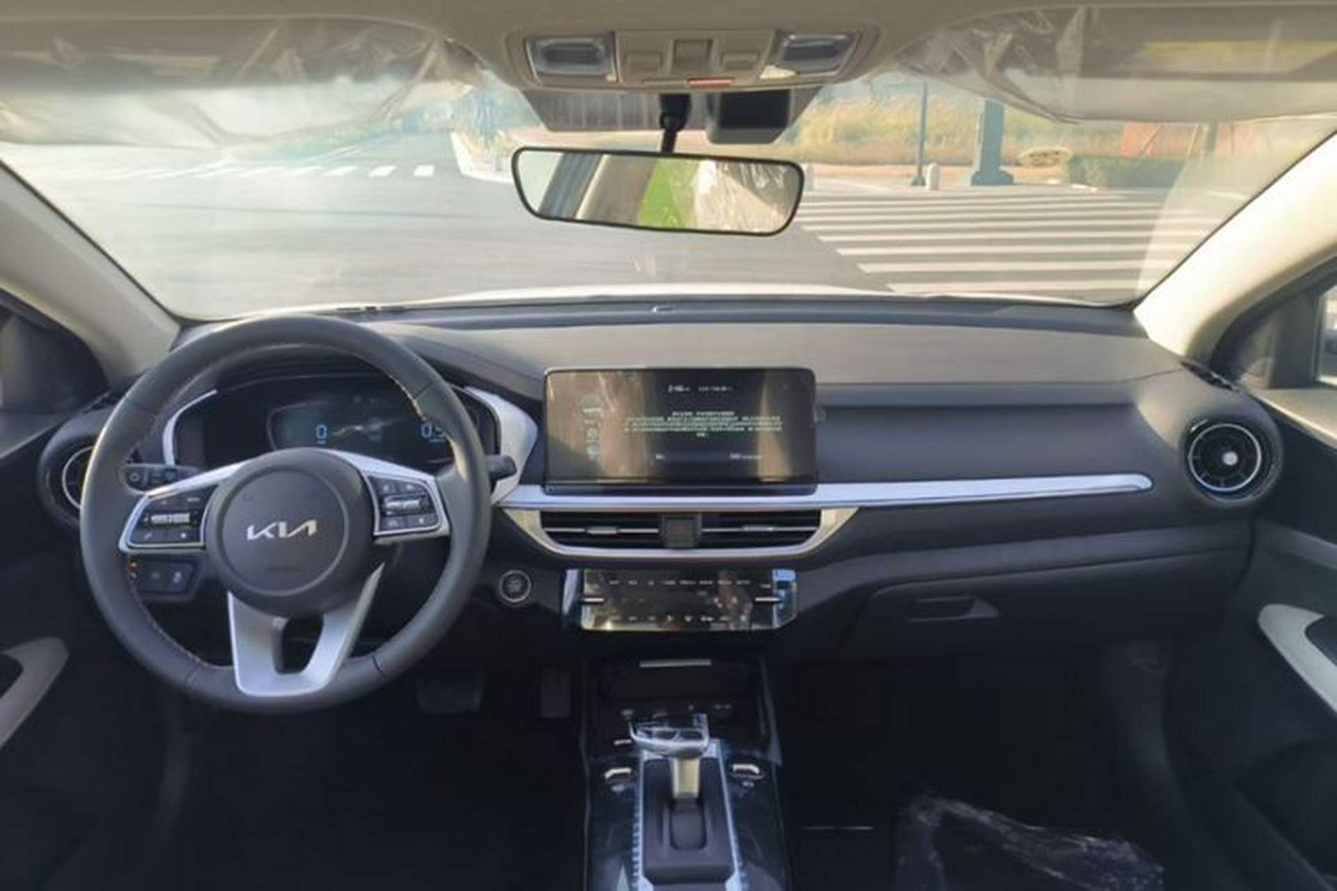 Used Kia K3 2024 1.5L CVT Luxury Smart Edition Interior 3