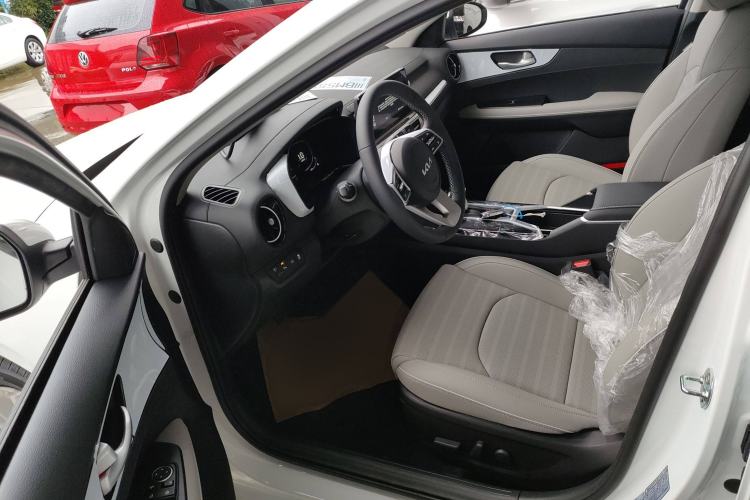Used Kia K3 2024 1.5L CVT Luxury Smart Edition Left Front Seat