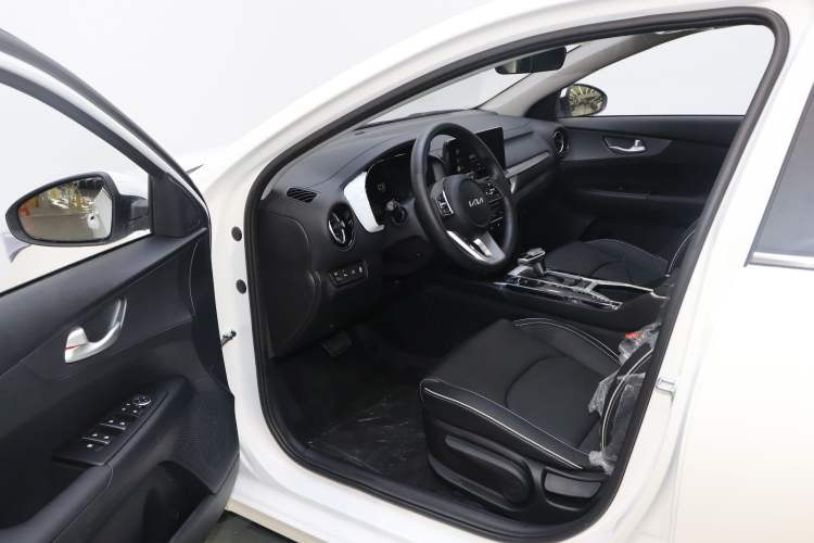 Used Kia K3 2024 1.5L CVT Comfort Plus Edition Left Front Seat