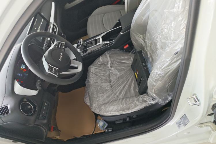 Used Kia K3 2024 1.5L CVT Luxury Smart Edition Left Front Seat
