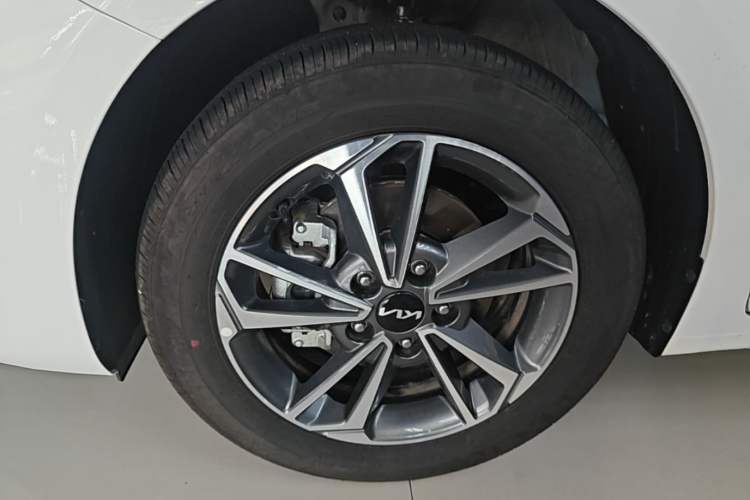 Used Kia K3 2024 1.5L CVT Comfort Plus Edition Left Front Wheel Hub