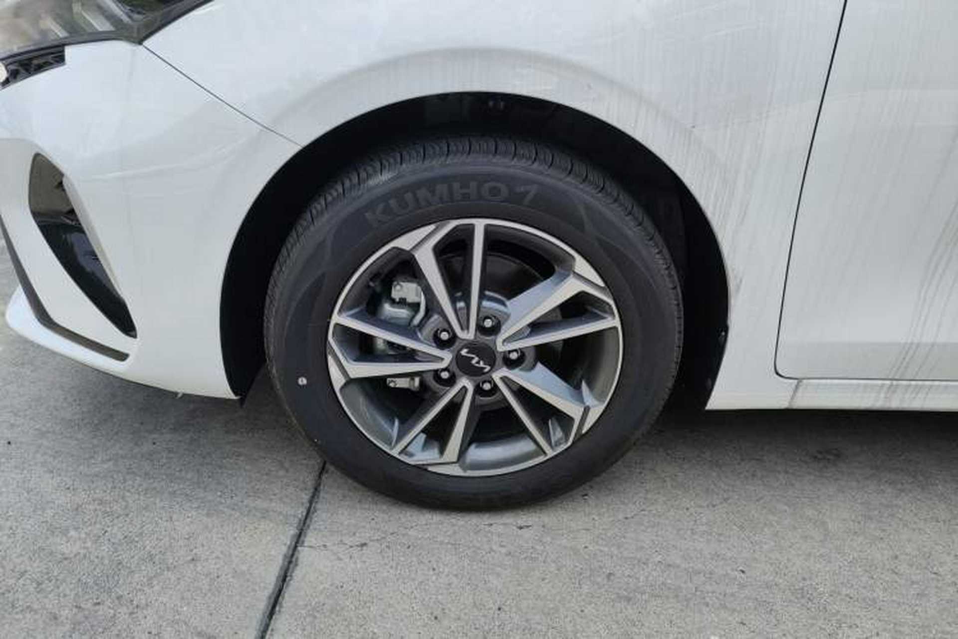 Used Kia K3 2024 1.5L CVT Comfort Plus Edition Left Front Wheel Hub