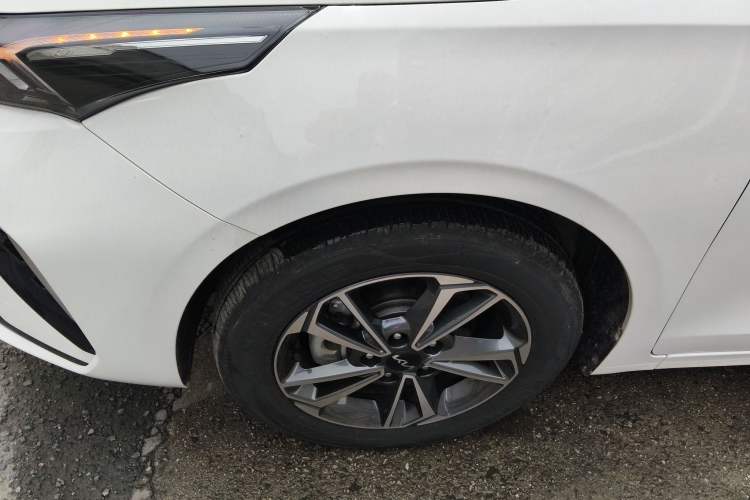 Used Kia K3 2024 1.5L CVT Comfort Plus Edition Left Front Wheel Hub