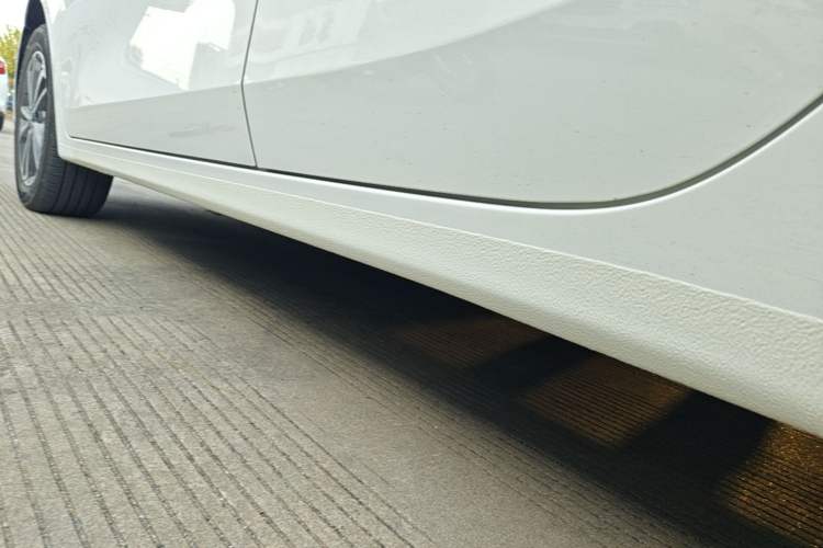 Used Kia K3 2024 1.5L CVT Comfort Plus Edition Left Side Sill